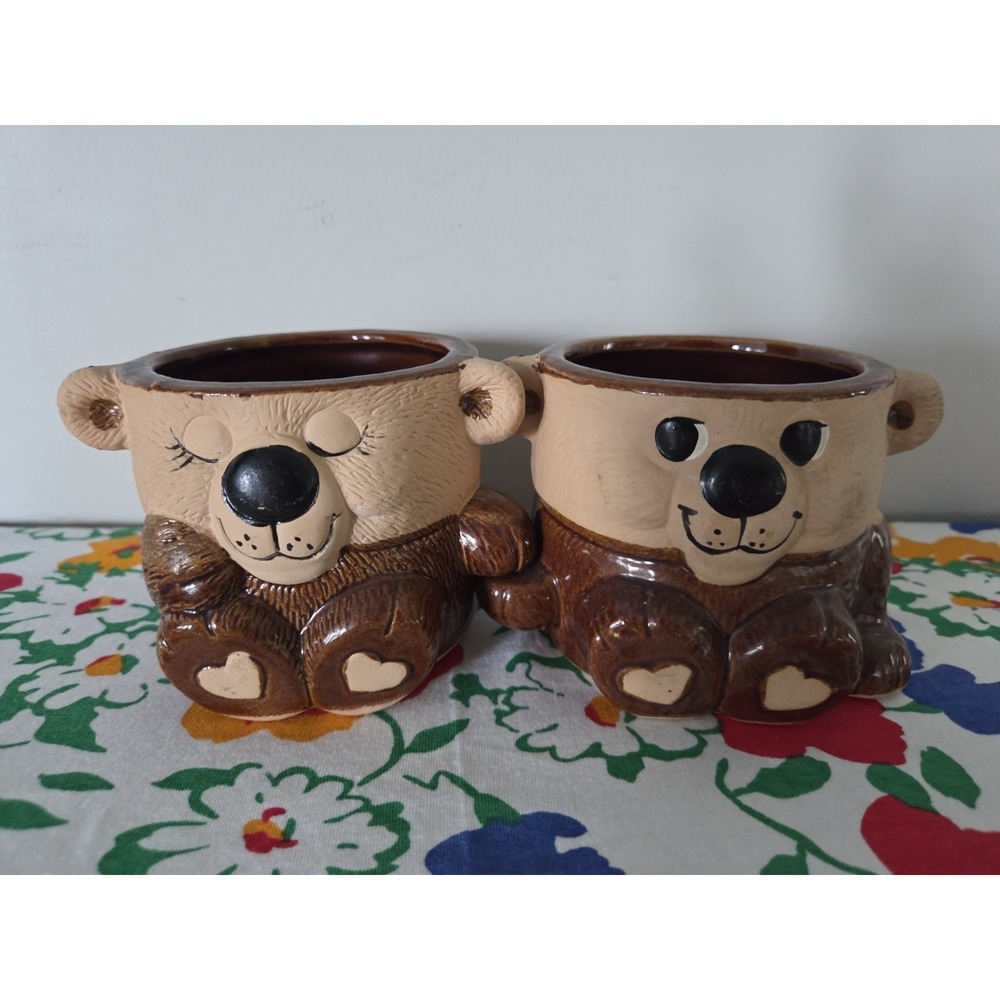 Vintage Pottery Bear Couple Planters JSNY Holding Hands Desktop Deco Taiwan